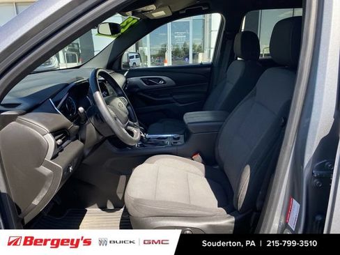 Used 2023 Chevrolet Traverse LT AWD/4WD image 23