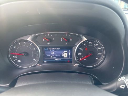 Used 2023 GMC Terrain SLE w/ Driver Convenience Package image 11