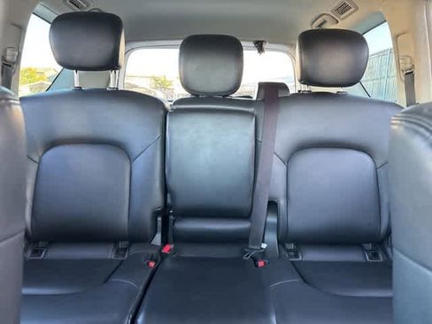 Used 2023 Nissan Armada SV image 19