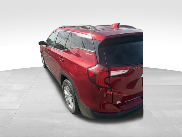 Used 2024 GMC Terrain SLE w/ Driver Convenience Package FWD image 6