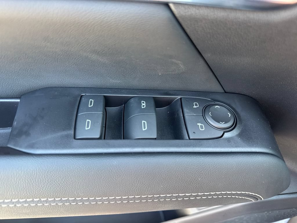 New 2027 GMC Terrain Elevation w/ Elevation Premium Package FWD image 17