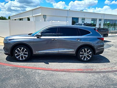 Used 2023 Acura MDX FWD w/ Technology Package image 3