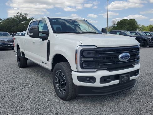 New 2025 Ford F250 Platinum w/ FX4 Off-Road Package image 2