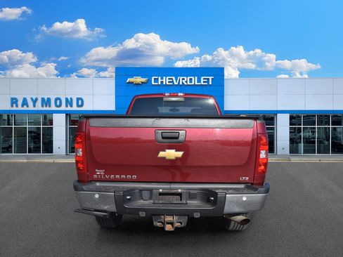 Used 2013 Chevrolet Silverado 2500 LTZ w/ LTZ Plus Package AWD/4WD image 4