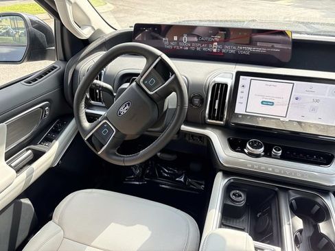New 2027 Ford Expedition Platinum AWD/4WD image 14