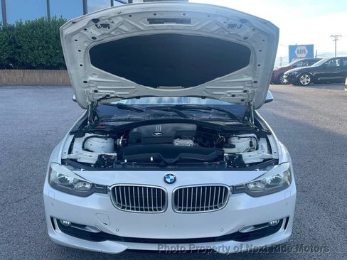 Used 2013 BMW 328i xDrive Sedan AWD/4WD image 15