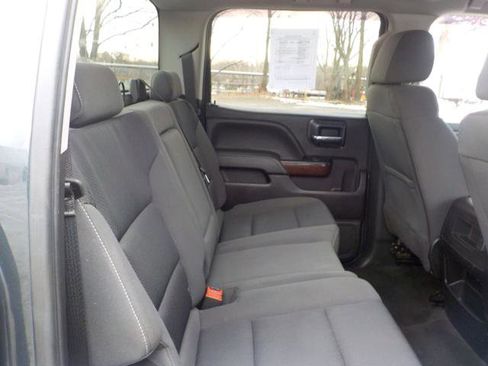 Used 2018 GMC Sierra 1500 SLE image 16