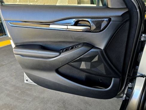 Used 2025 Kia Seltos S FWD image 19