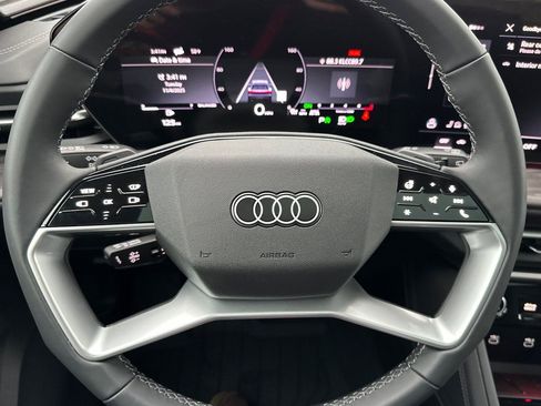 New 2025 Audi Q5 Premium Plus AWD/4WD image 23