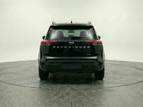 Used 2025 Nissan Pathfinder SV FWD image 7