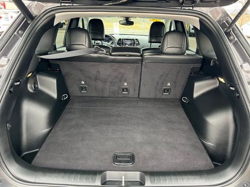 Used 2019 Jeep Cherokee Limited image 20