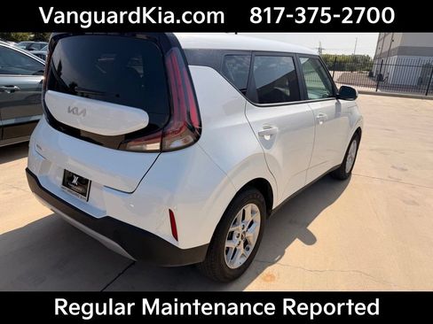 Certified 2025 Kia Soul LX w/ LX Technology Package FWD image 4