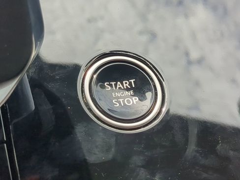 Used 2025 Land Rover Range Rover Sport Autobiography image 13