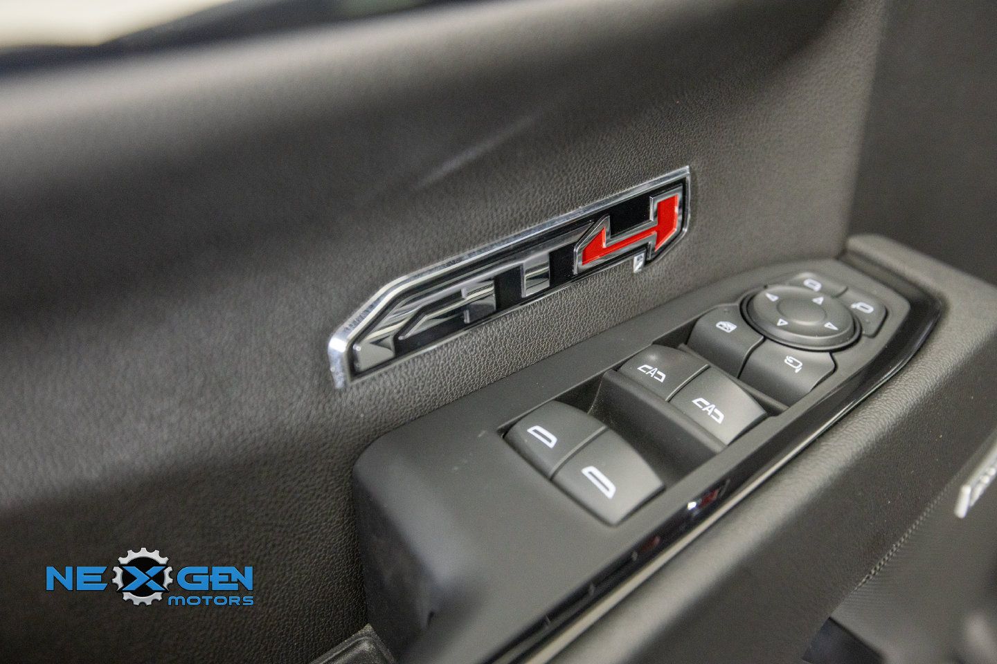 Used 2022 GMC Sierra 1500 AT4 w/ AT4 Premium Package AWD/4WD image 15