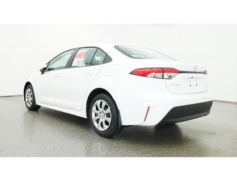 New 2026 Toyota Corolla LE FWD image 21