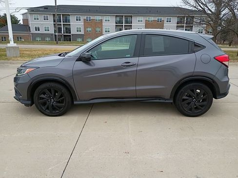 Used 2021 Honda HR-V Sport image 4