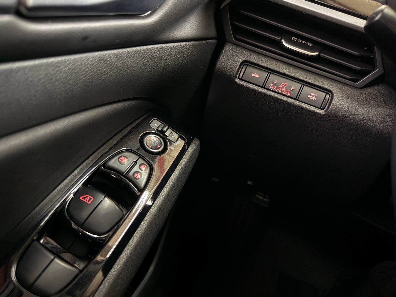 Used 2024 Nissan Altima 2.5 SR w/ SR Premium Package FWD image 61