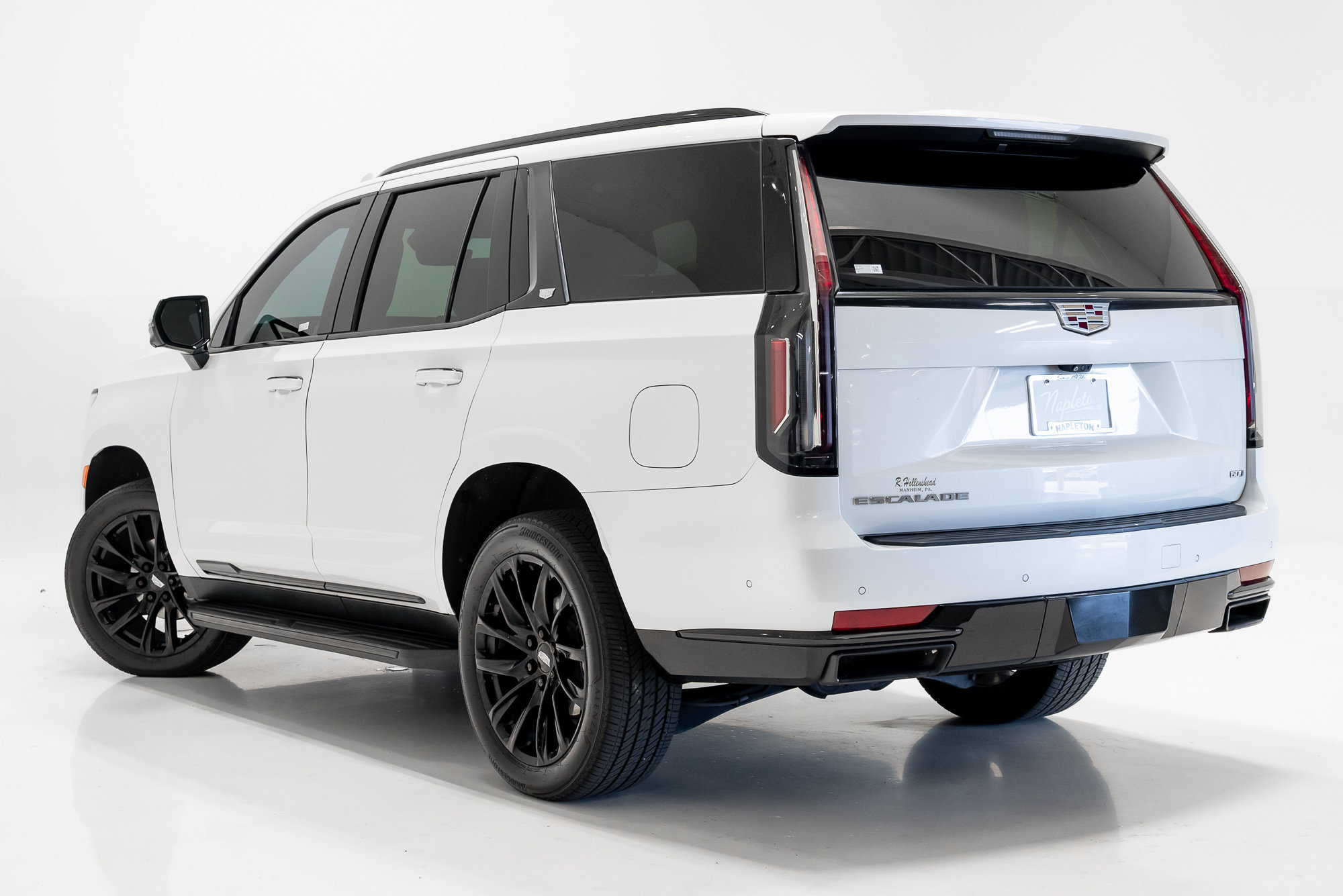 Used 2021 Cadillac Escalade Premium Luxury AWD/4WD image 32