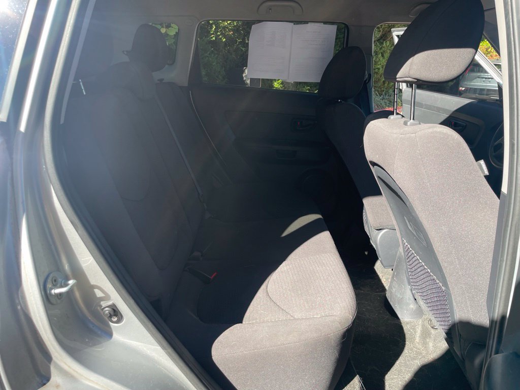 Used 2013 Kia Soul FWD image 20