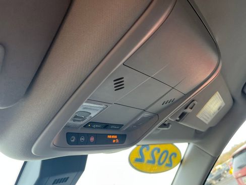 Used 2022 Chevrolet Equinox LS w/ LS Convenience Package image 16