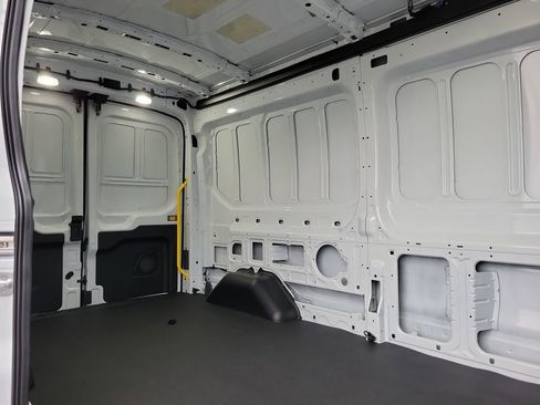 New 2026 Ford Transit 250 148 Medium Roof image 13