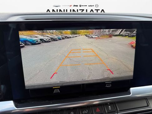 Used 2022 Chevrolet Silverado 1500 LT image 21