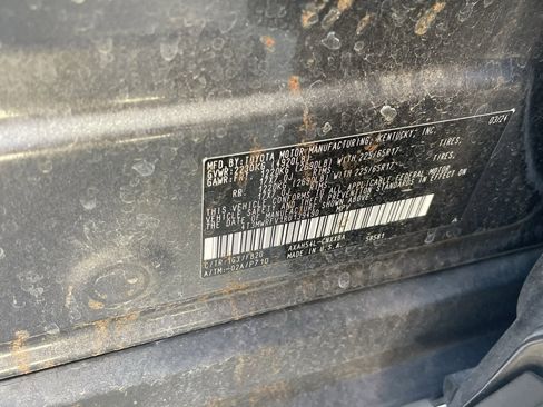 Used 2024 Toyota RAV4 LE image 10