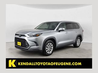 Used 2025 Toyota Grand Highlander AWD video 1