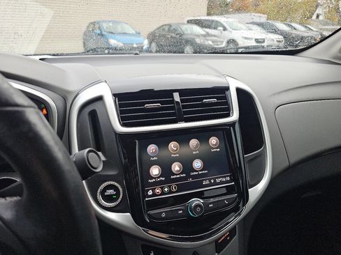 Used 2020 Chevrolet Sonic Premier image 17