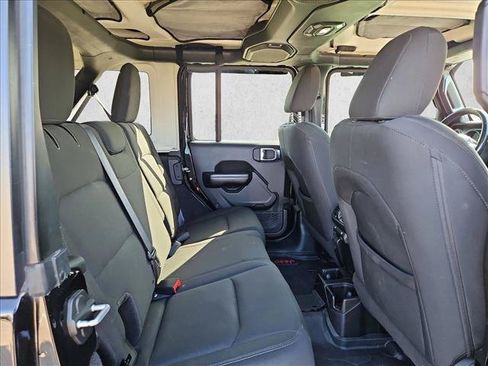 Used 2018 Jeep Wrangler Unlimited Sport S AWD/4WD image 20