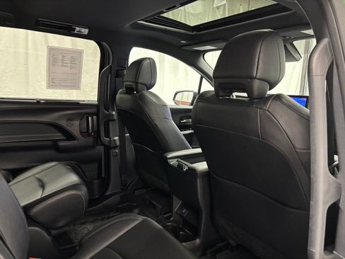 Used 2026 Toyota Sienna XLE Woodland Edition AWD/4WD image 60