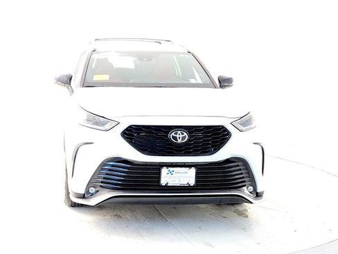 Used 2022 Toyota Highlander XSE image 8