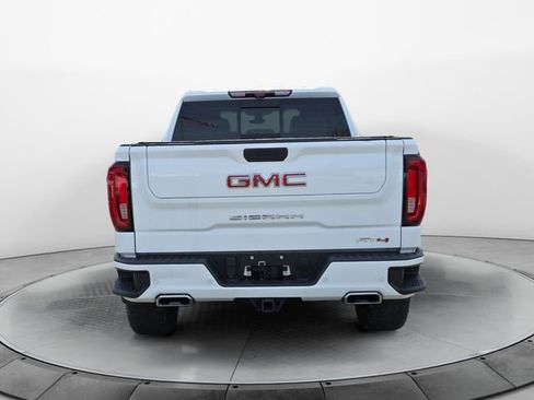 Used 2020 GMC Sierra 1500 AT4 w/ AT4 Premium Package AWD/4WD image 4