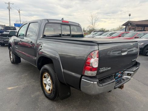 Used 2014 Toyota Tacoma 4x4 Double Cab w/ SR5 Package image 5