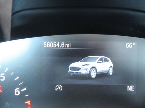 Used 2020 Ford Escape SE image 27
