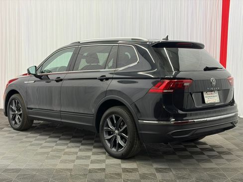 Used 2023 Volkswagen Tiguan SE AWD/4WD image 6