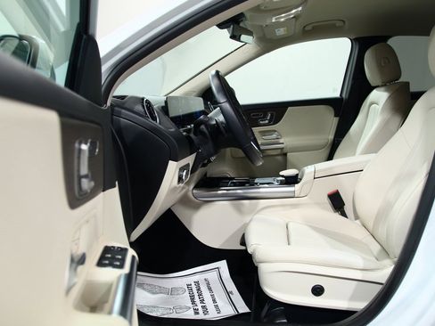 Used 2023 Mercedes-Benz GLA 250 4MATIC image 18