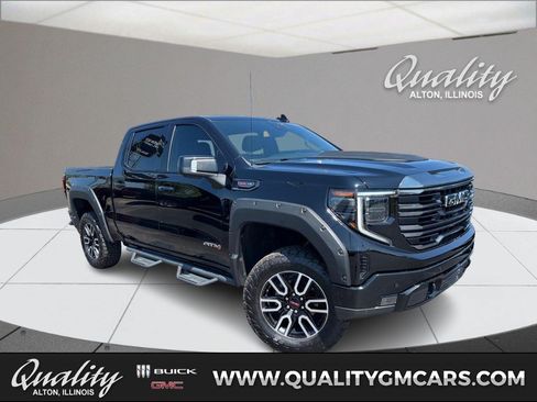 Used 2023 GMC Sierra 1500 AT4 w/ AT4 Preferred Package AWD/4WD image 1