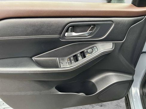 Certified 2023 Nissan Rogue SV w/ SV Premium B Package image 18