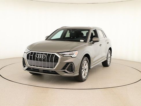 New 2025 Audi Q3 2.0T Premium image 12