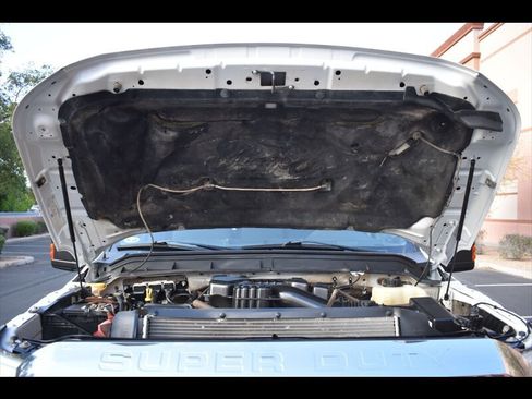 Used 2016 Ford F250 XLT w/ XLT Interior Package image 37