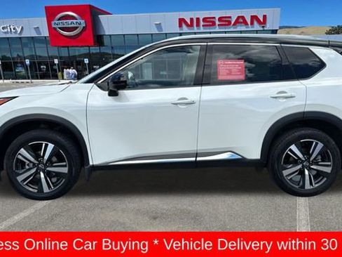 Used 2023 Nissan Rogue SL AWD/4WD image 6