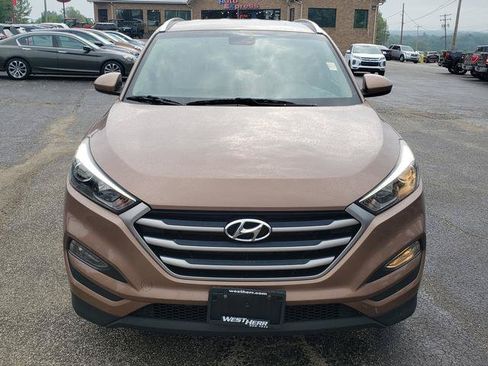 Used 2017 Hyundai Tucson SE w/ SE Popular Package 02 AWD/4WD image 2