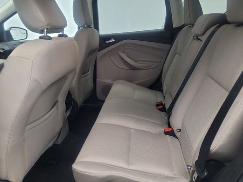 Used 2019 Ford Escape SE image 18