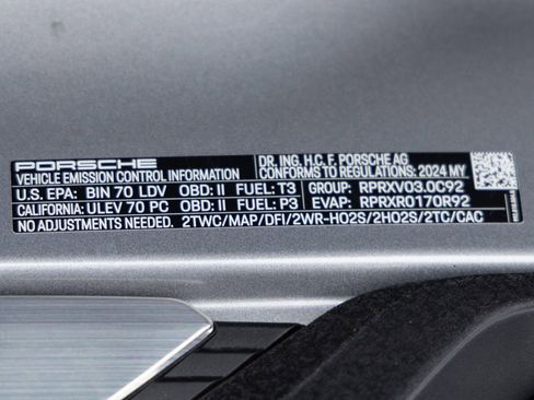 Used 2024 Porsche 911 Carrera 4 w/ Sport Package image 35