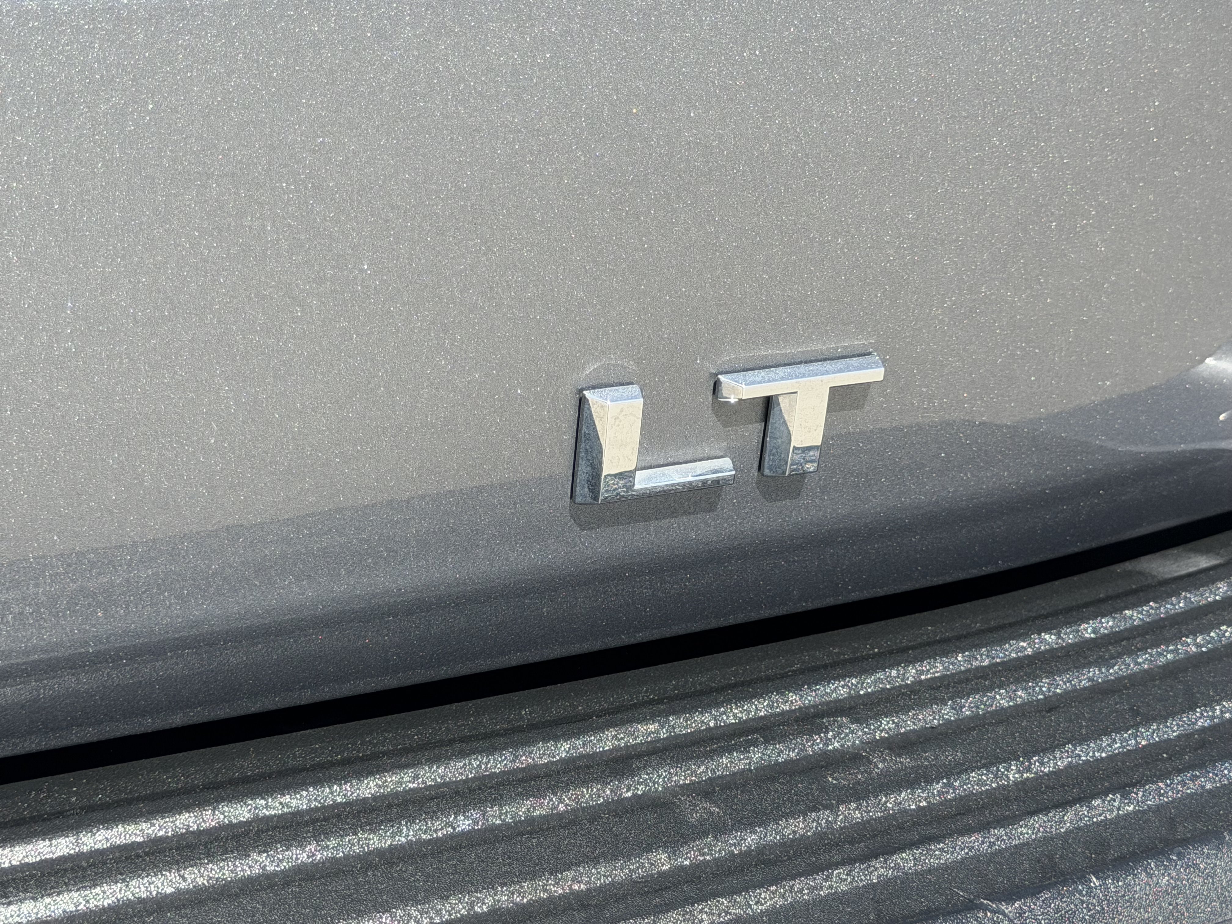 Used 2021 Chevrolet Tahoe LT w/ LT Signature Package RWD image 14