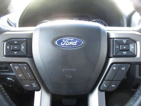 Used 2019 Ford Expedition XLT w/ Equipment Group 202A image 18