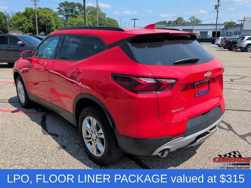 Used 2019 Chevrolet Blazer LT FWD image 3