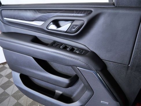 Used 2021 GMC Yukon XL Denali w/ LPO, Illumination Package image 29