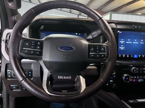 Used 2025 Ford F250 King Ranch w/ FX4 Off-Road Package image 19